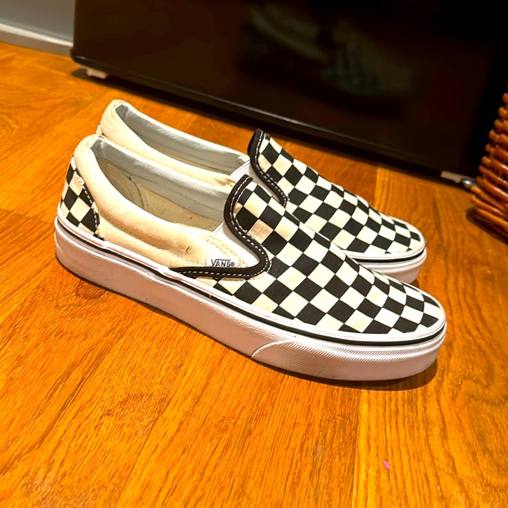 Vans checkered slip on